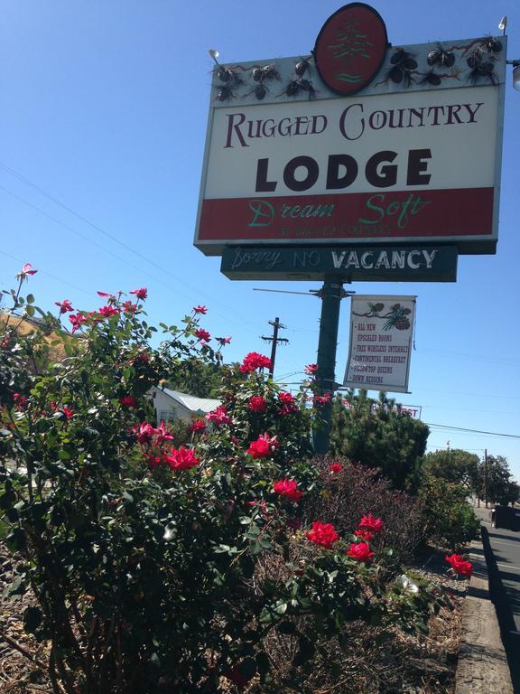 Rugged Country Lodge Pendleton Exterior foto